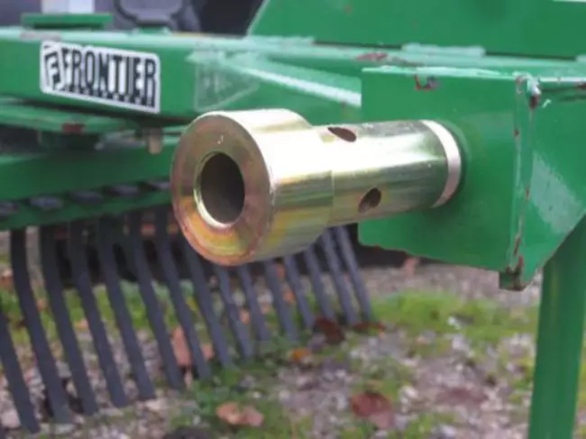 Adapter Bushing on Quick Hitch