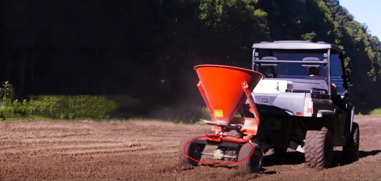 Precautions for Using the Fertilizer Spreader Gearbox