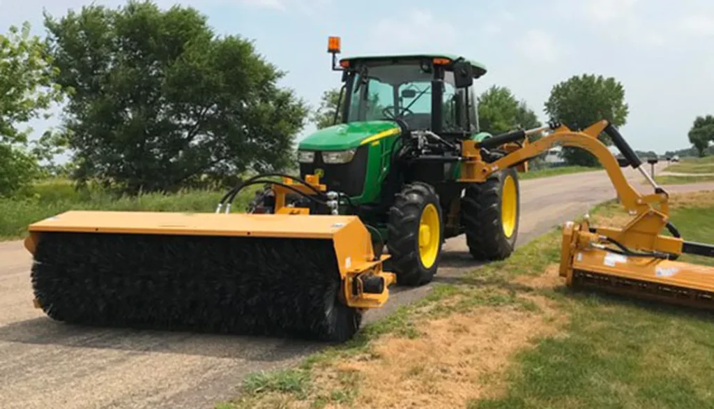 Tractor Mounted 3 Point Hitch Road Sweeper Working Principle